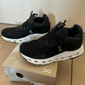 On Cloudnova Sneaker Phantom/White